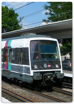 Train Mi79 rénové en circulation